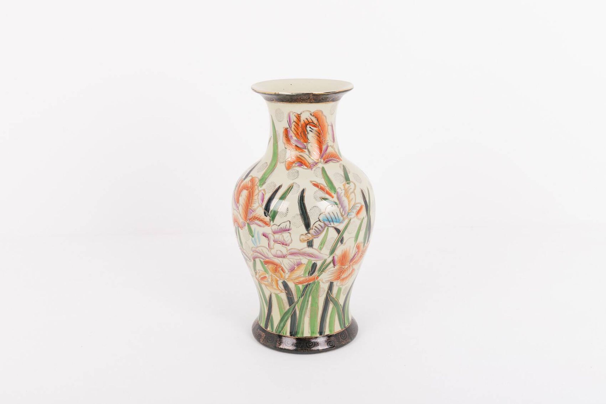 Vintage Chinese porcelain vase, 1970’s
