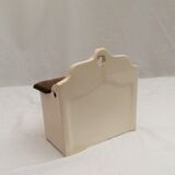 Salt box flower pattern