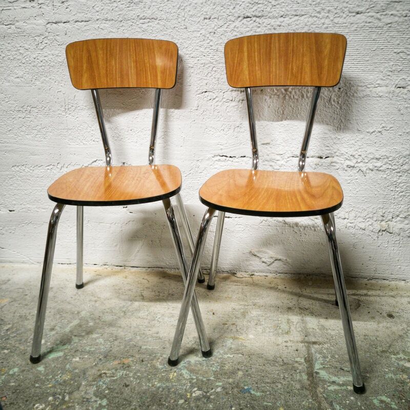 Pair of chairs in brown Formica