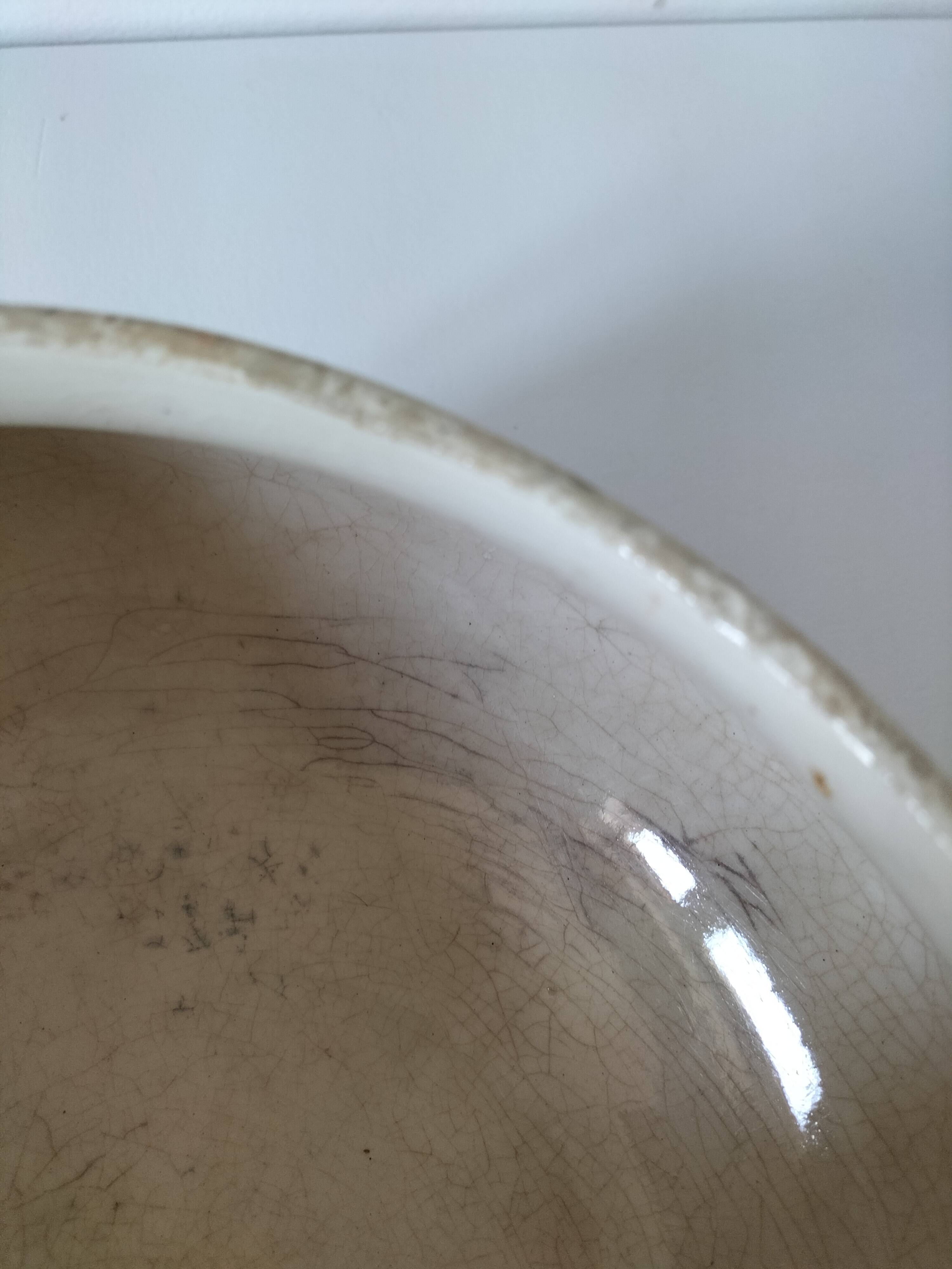 Large vegetable dish Gien model Honeysuckle Earth of Iron – 1886-1938