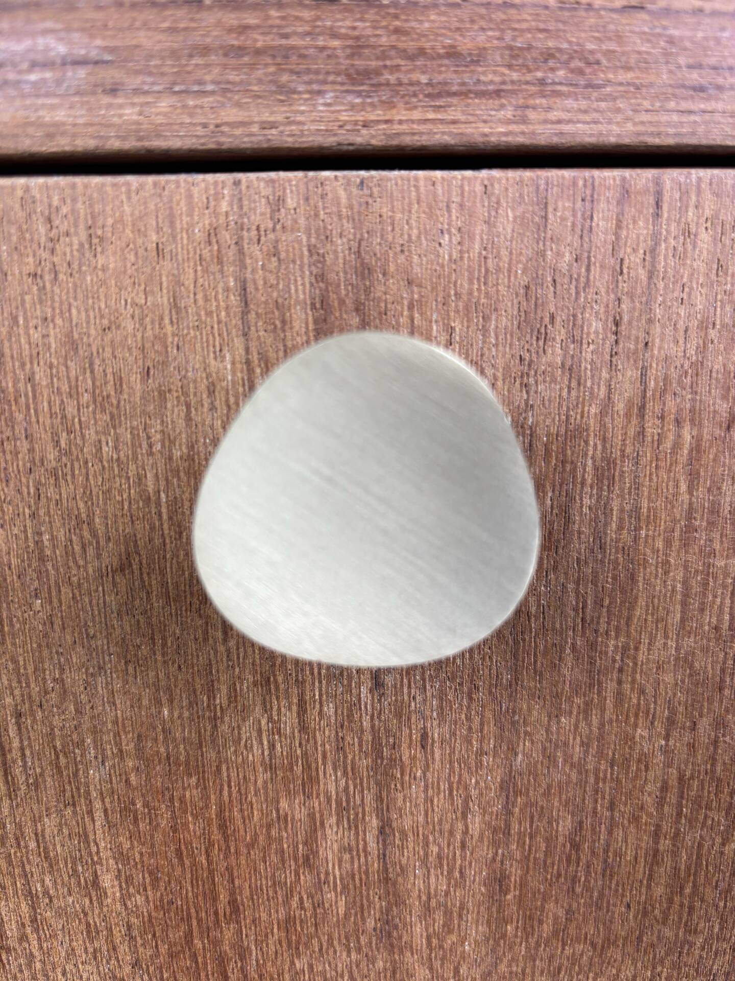 Table de chevet vintage en bois – Esprit années 50/60