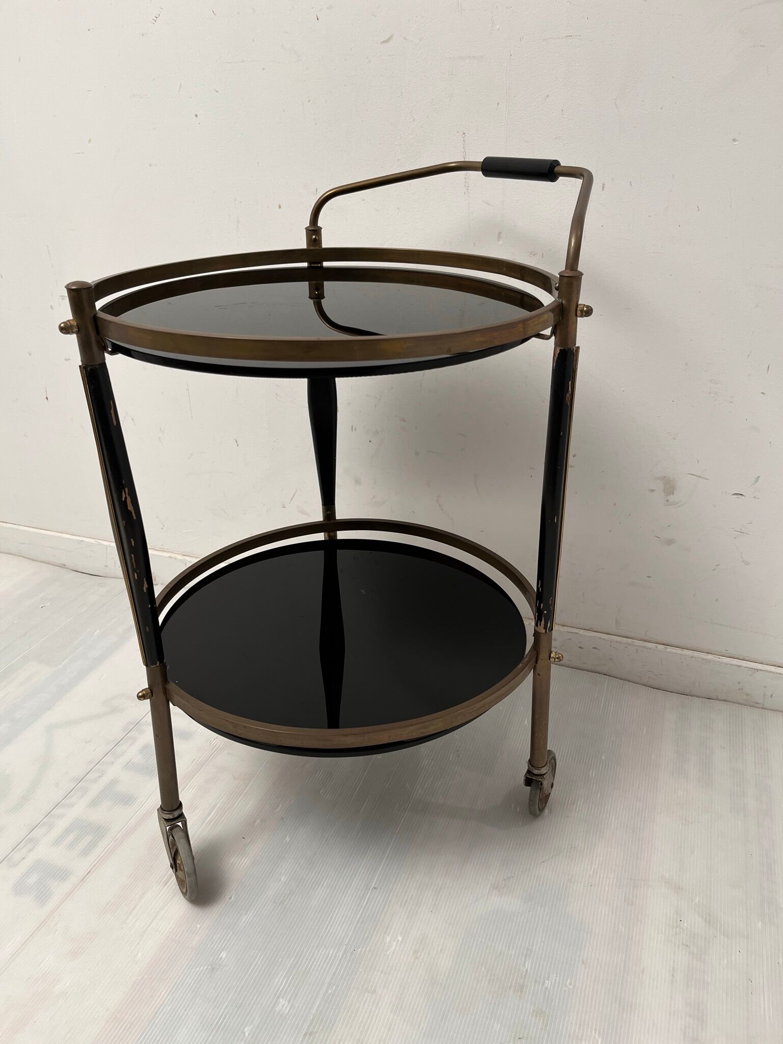 Service bar trolley from the 50s