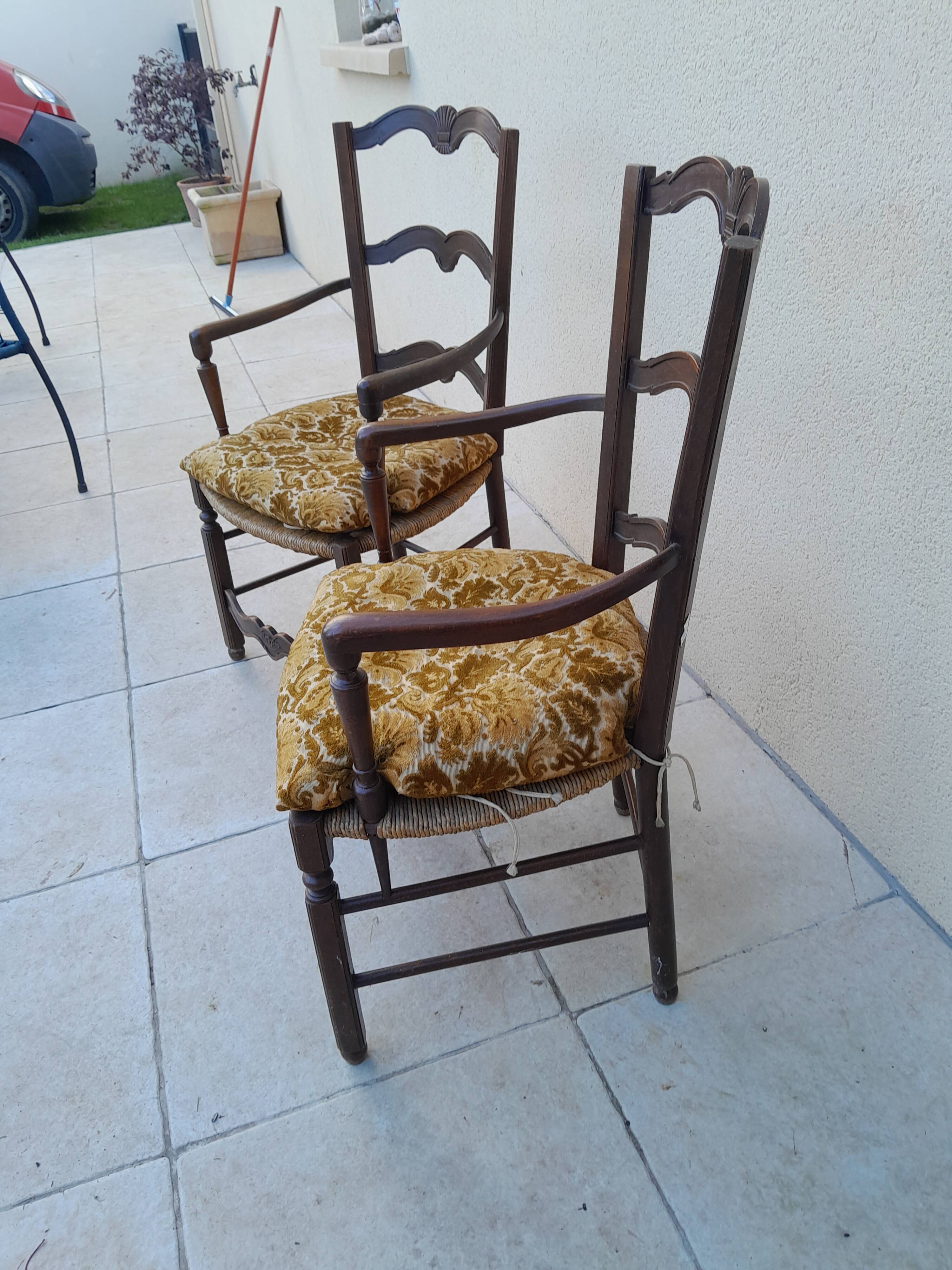 Pair of old Provençal armchairs