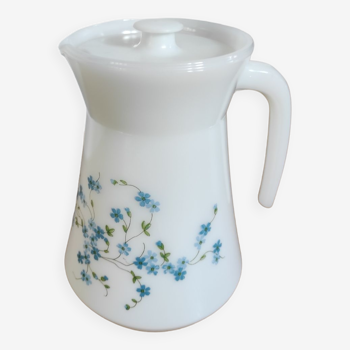 Forget-me-not arcopal pitcher