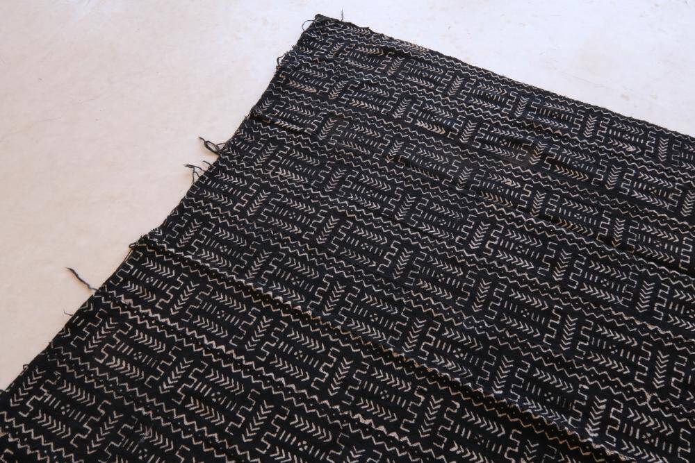 Vintage fabric from Mali - 152 x 205 cm