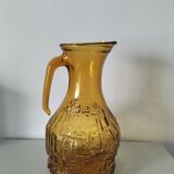 Pichet en verre ambré vintage