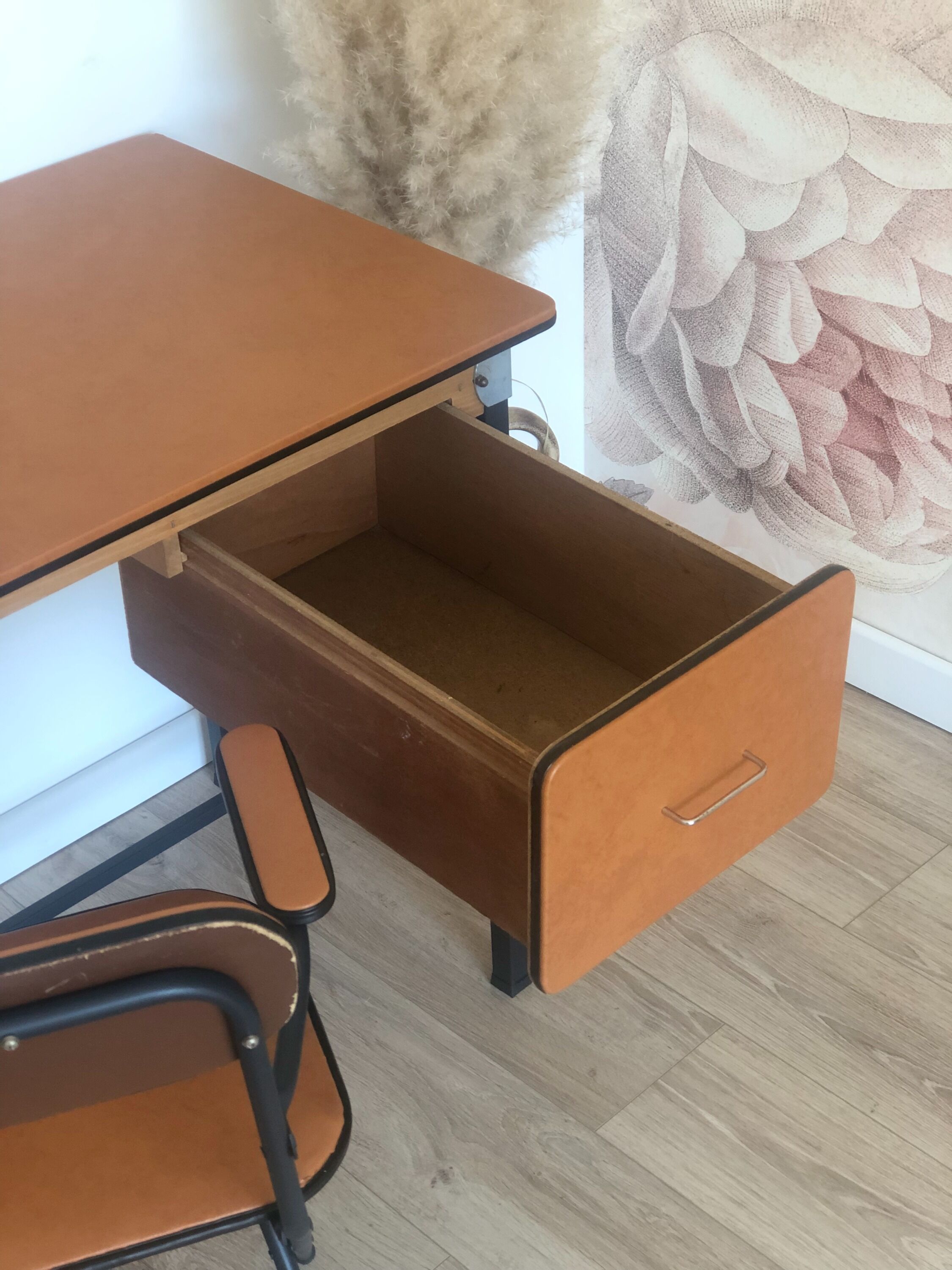 Bureau des années 60/70 et sa chaise