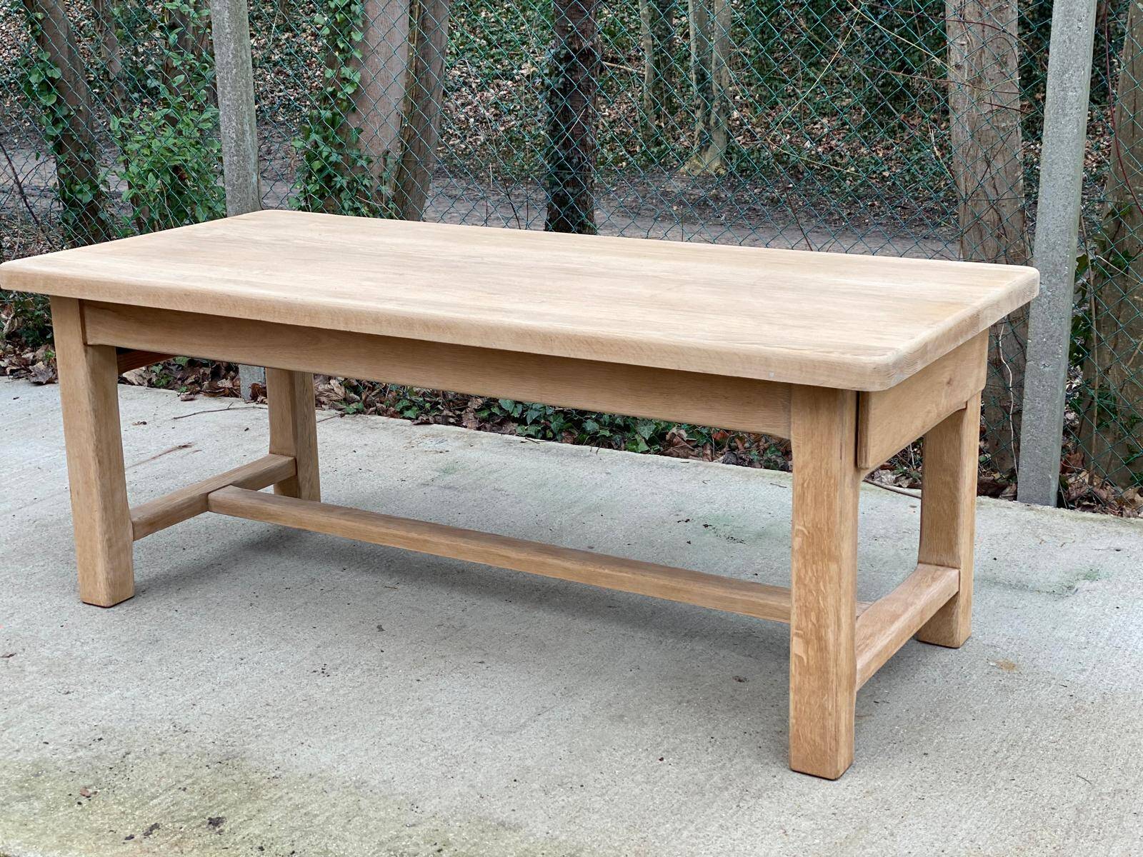Extendable farmhouse table renovated in solid raw oak 2 drawers 2 benches 20