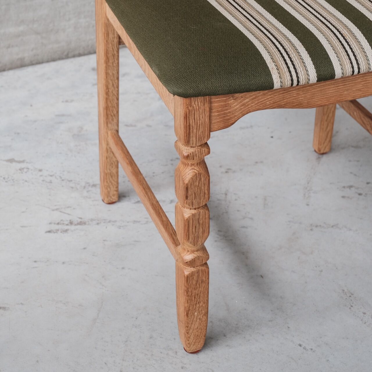 Oak razor danish mid-century dining chairs