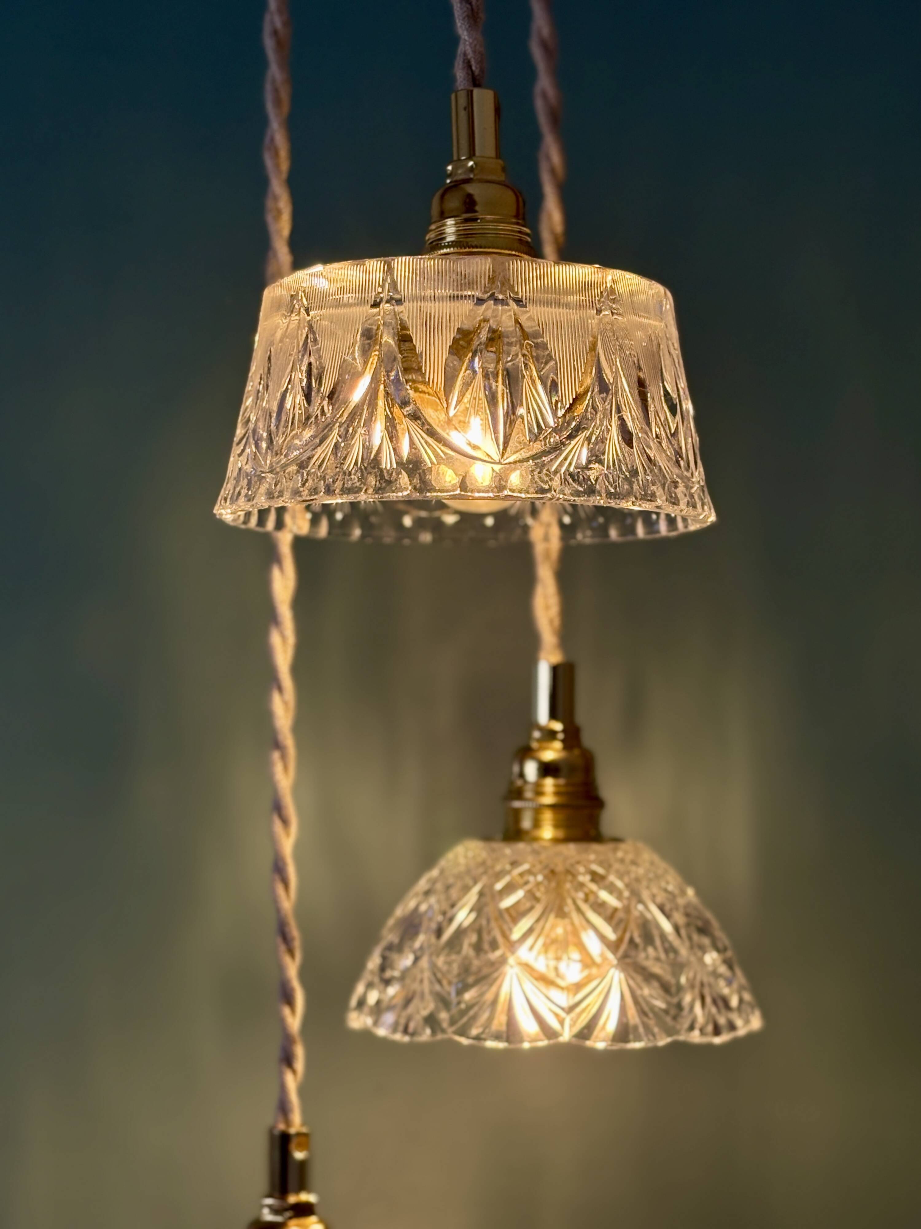 Vintage triple suspension lampshade in glass and cut crystal - collection