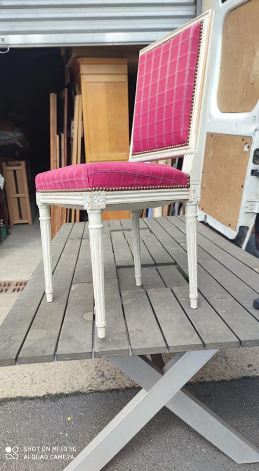 Set of 6 Louis XVI style chairs in matte white lacquer