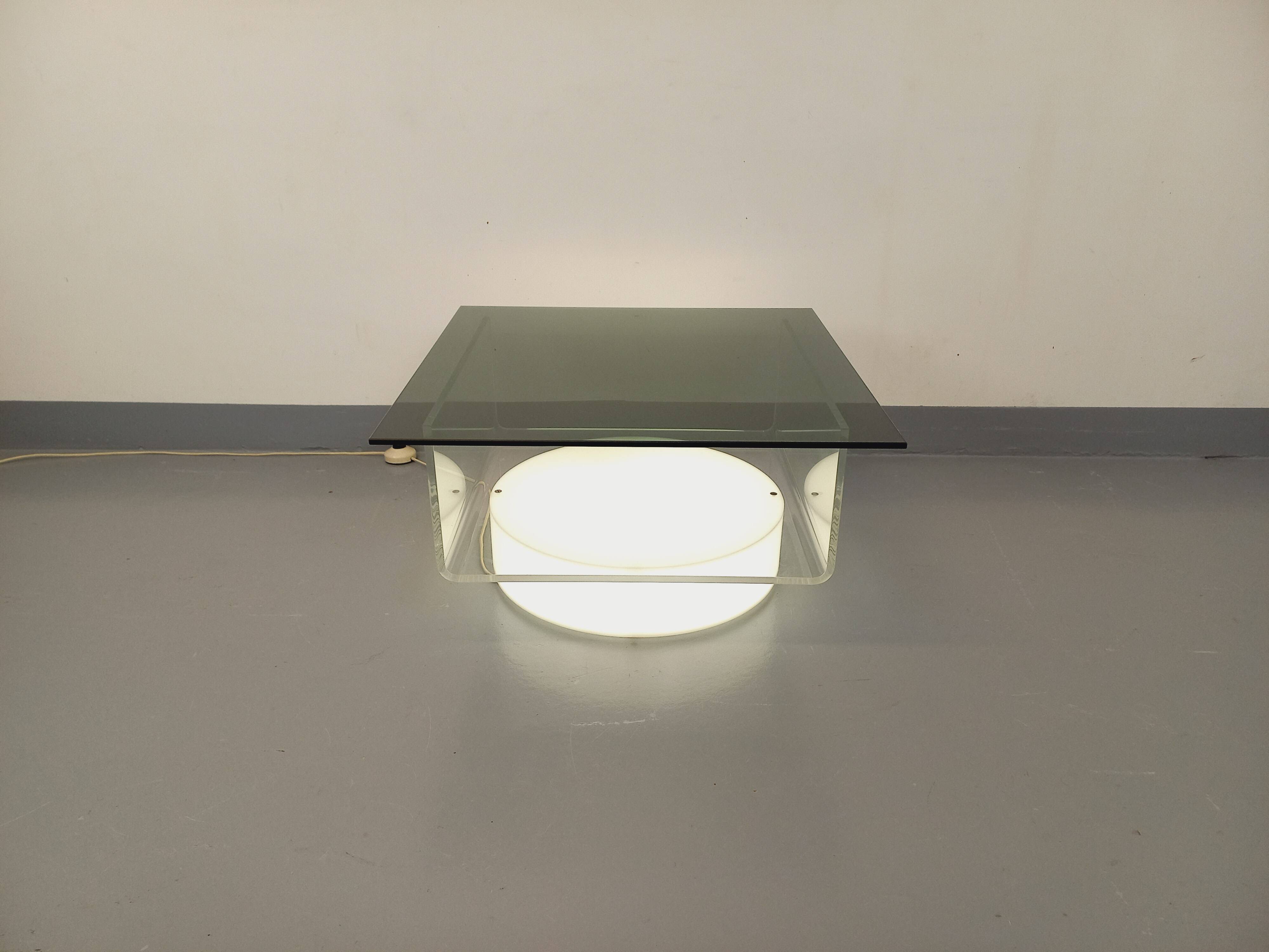 Vintage Italian square illuminated coffee table in glass and plexiglass