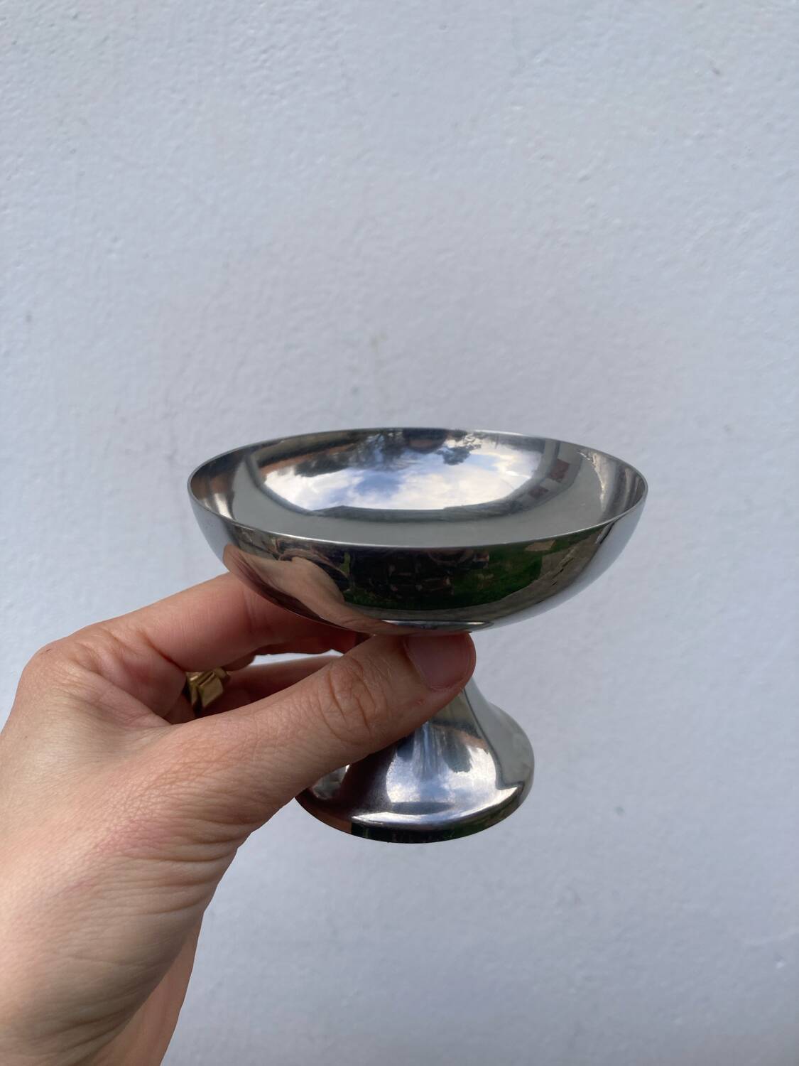 6 Italian stainless steel bowls