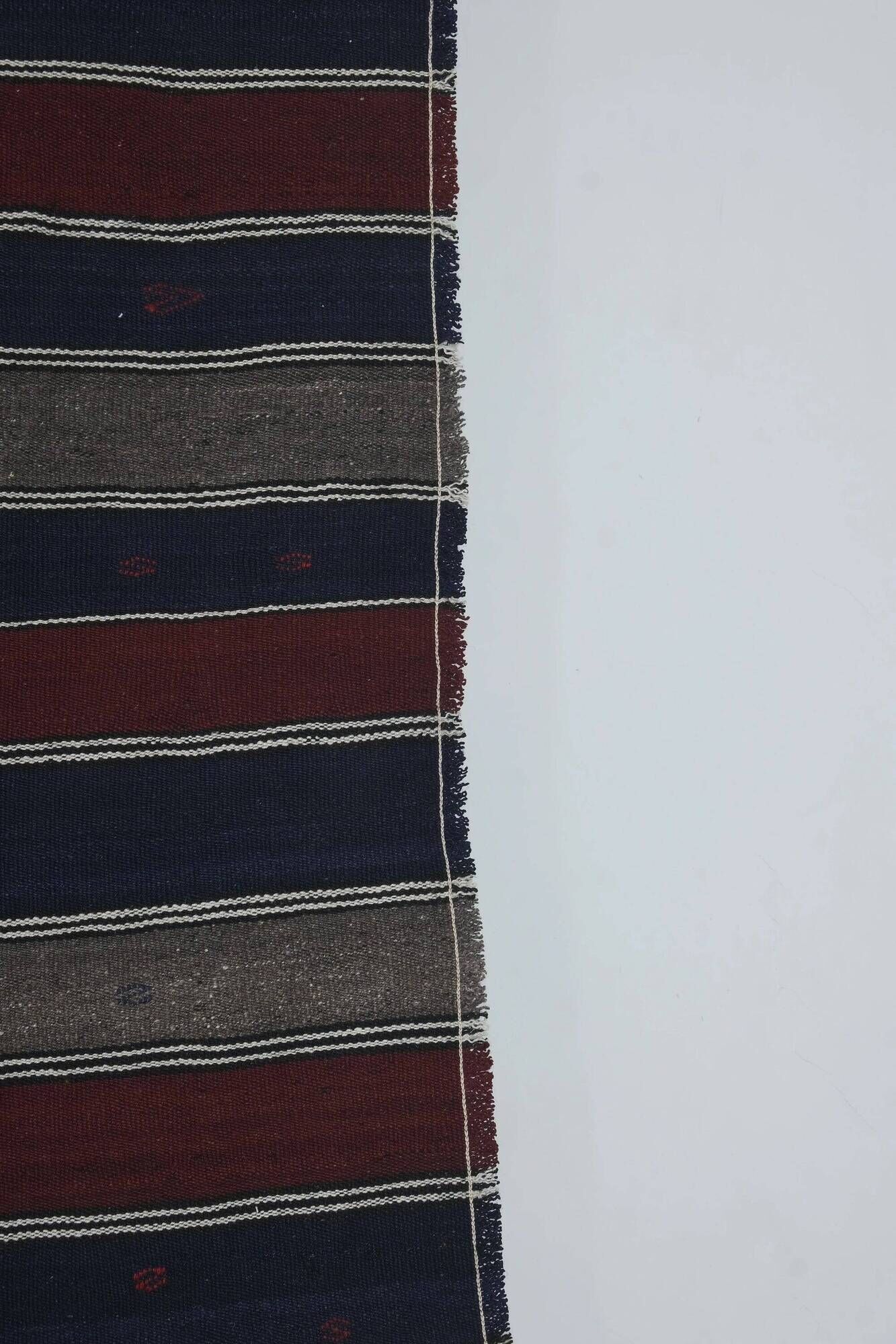Vintage Turkish kilim, handwoven, 172x358 cm.