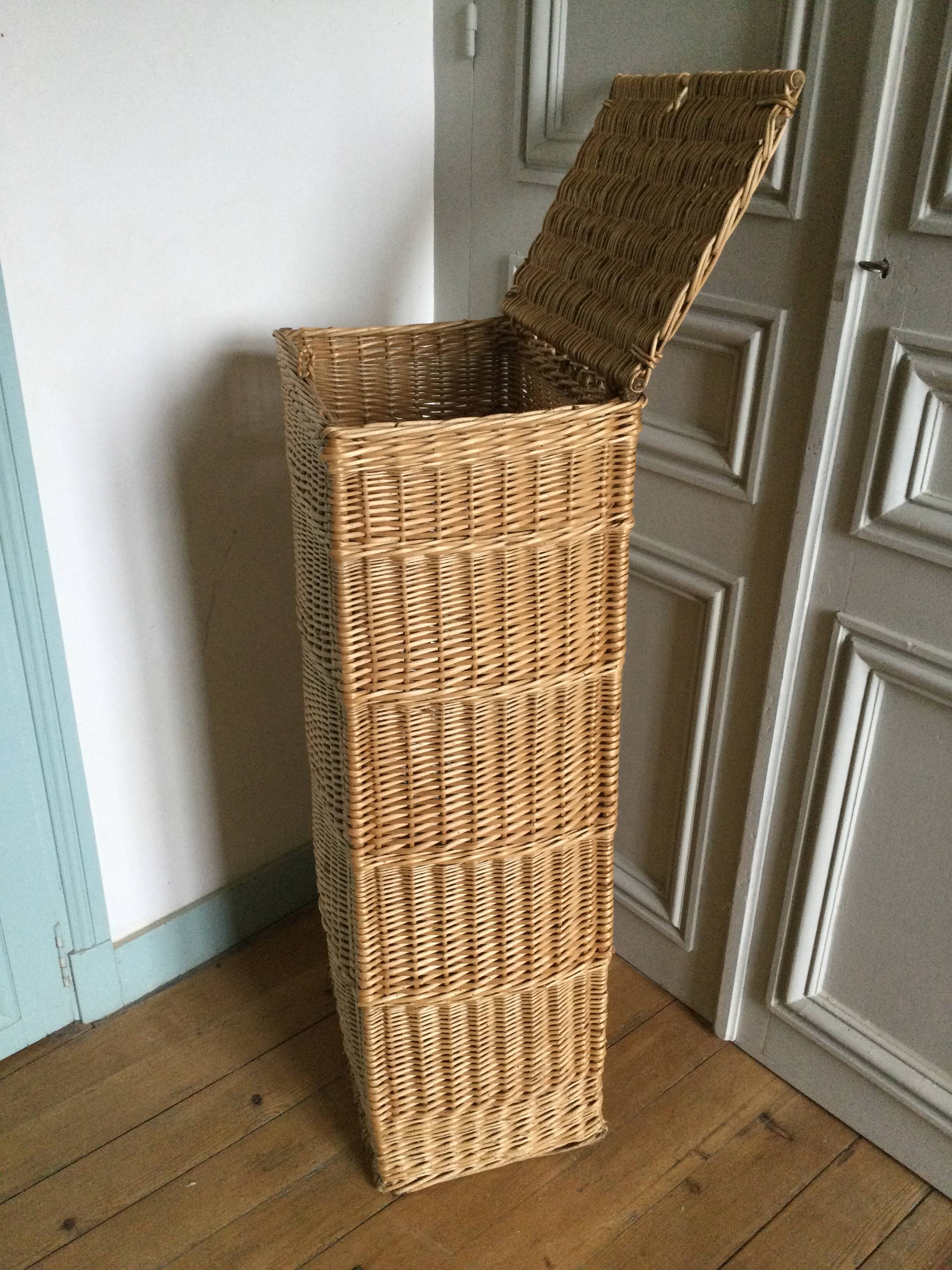 Large laundry basket