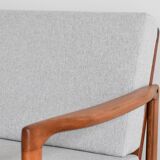 Canapé scandinave deux places, gris clair
