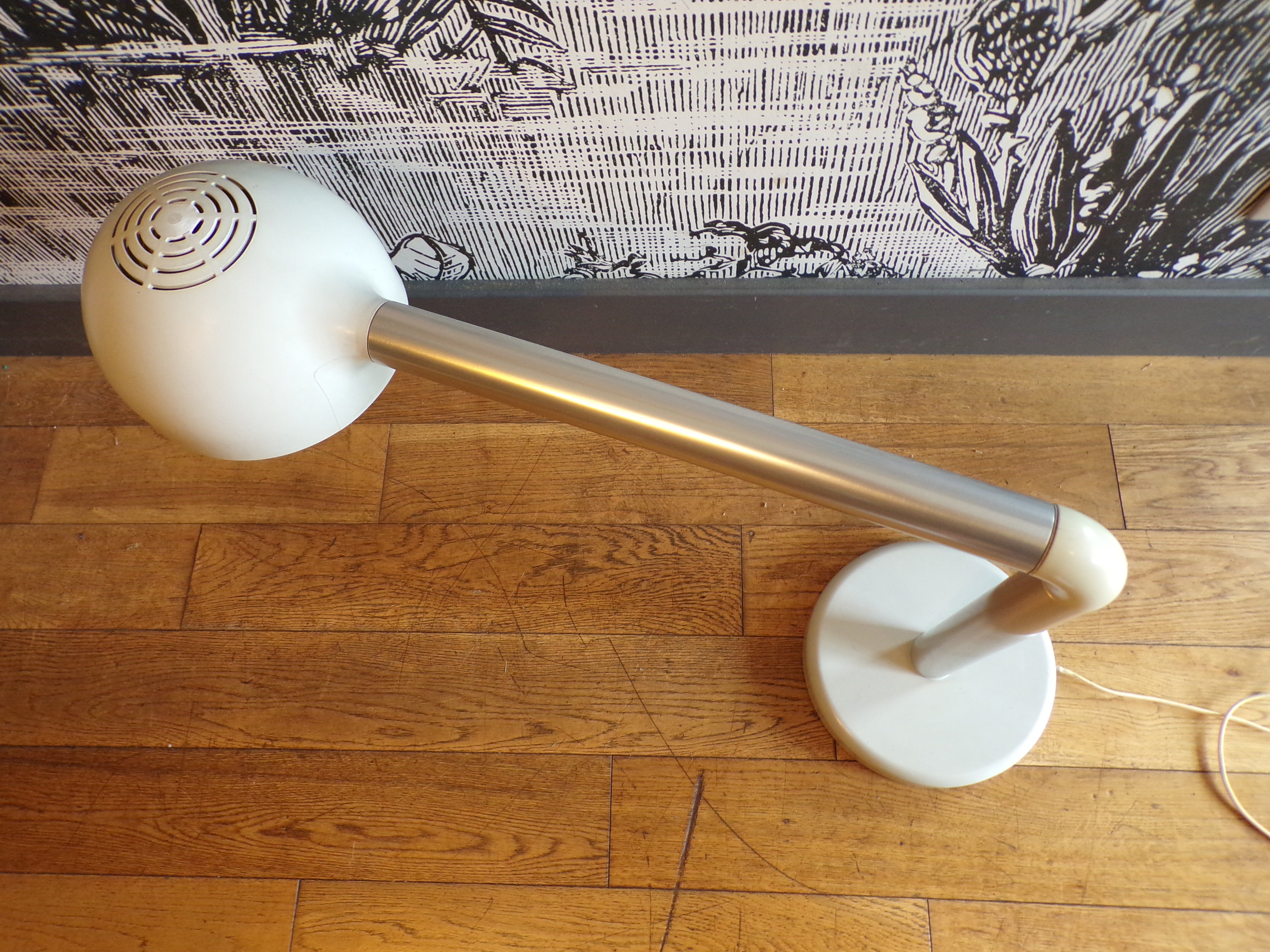 Lampe Robert Haussmann pour Swiss Lamps International
