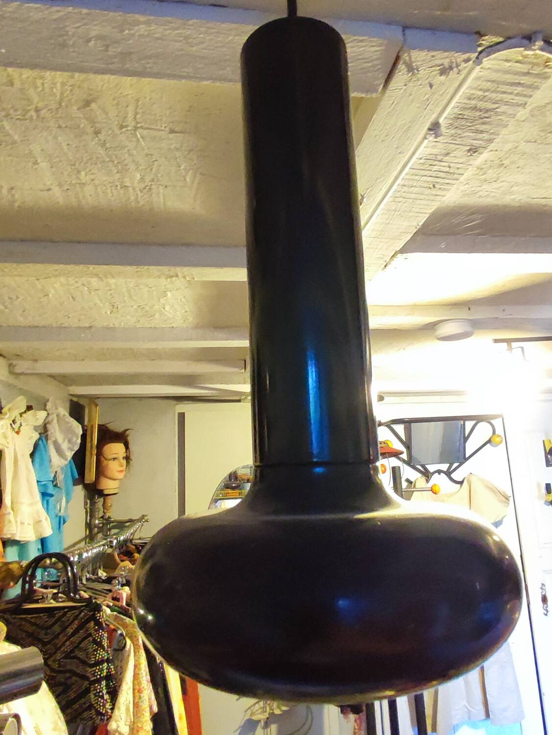 Space age, 3 brown Lita pendant lights