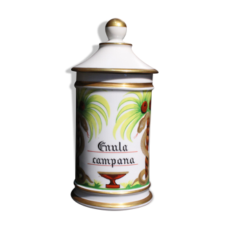 Porcelain pharmacy pot