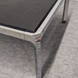 Table basse moderniste italienne en métal chromé et ardoise vers 1970