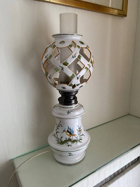 Moustier faience lamp