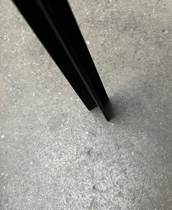Table d'appoint modèle T-Angle 306 minimaliste du milieu du siècle par Florence Knoll pour Knoll International, années 1950