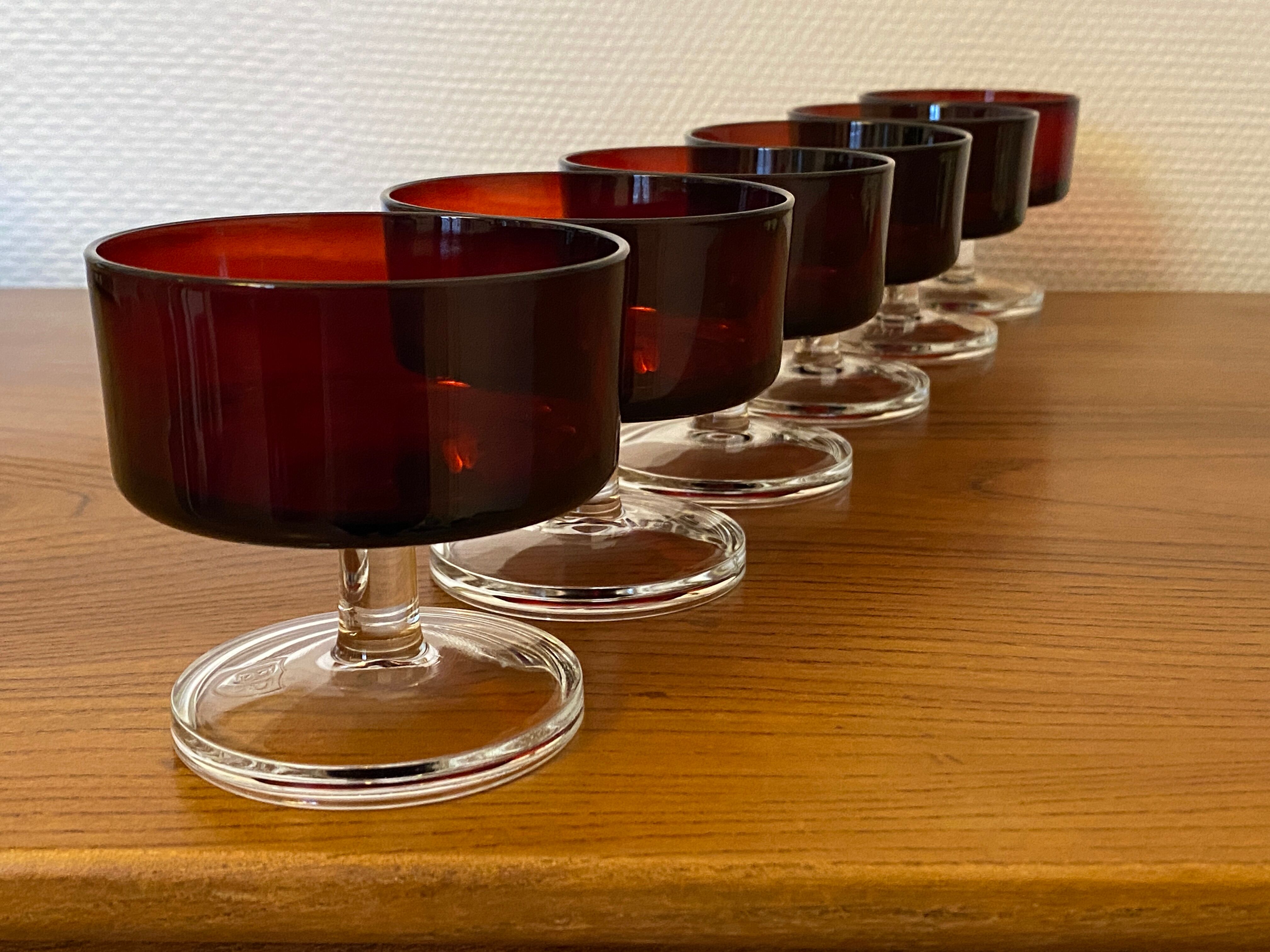 Set of 6 champagne glasses Sweden Ruby