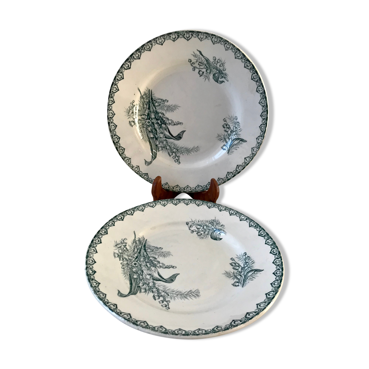 Duo of hollow plates Terre de Fer Muguet