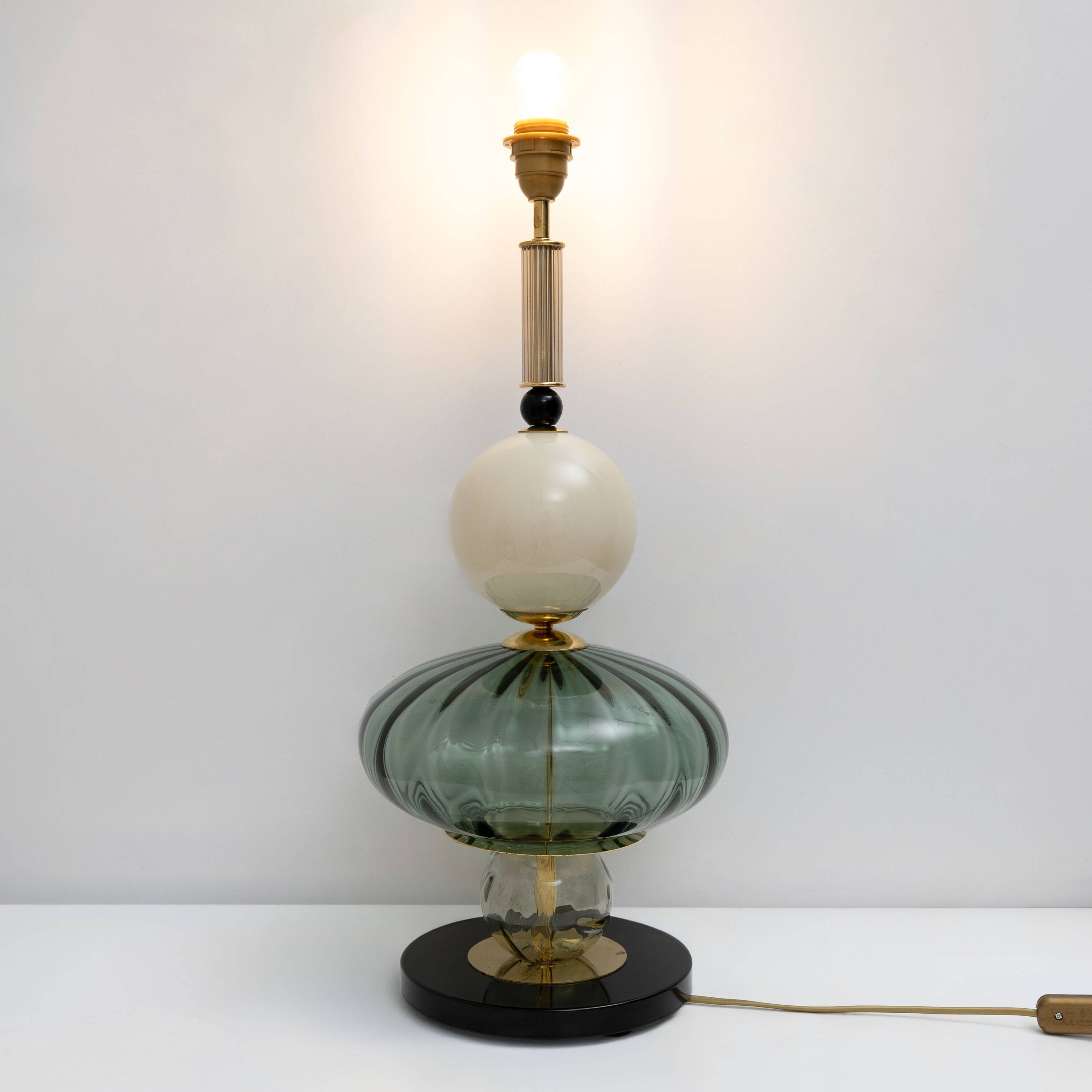 Paire de lampes de table géométriques en verre de Murano vert et blanc