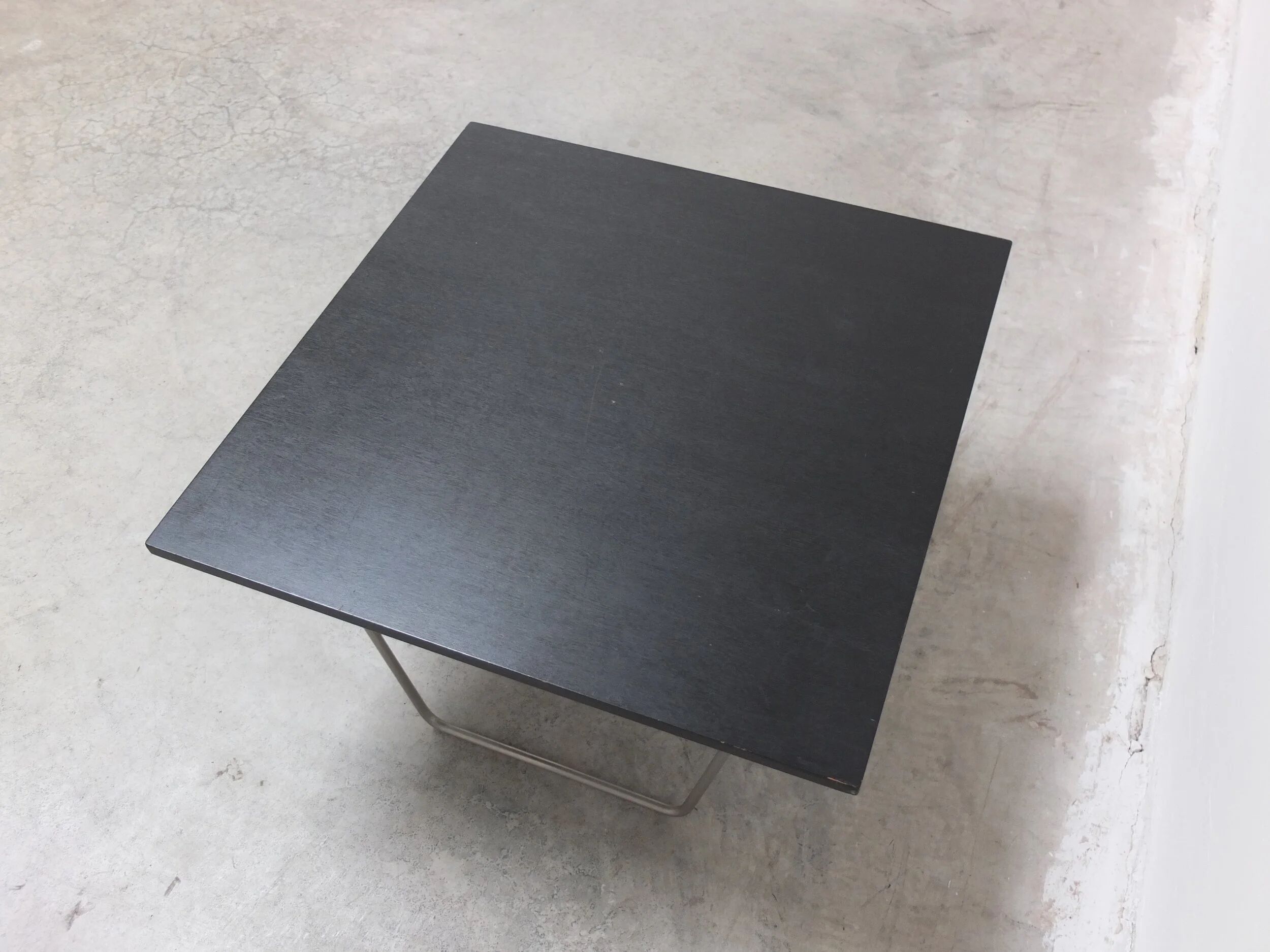 Rare 'Bachelor' coffee table by Verner Panton for Fritz Hansen, 1950s