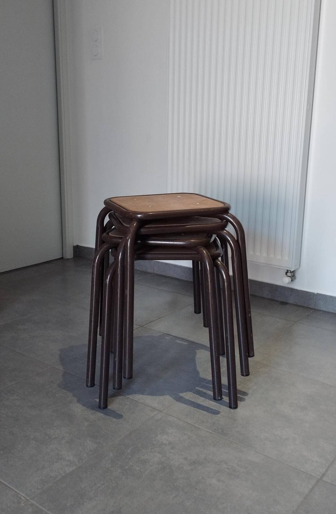 4 tabourets Mullca indus, atelier, école époque vintage