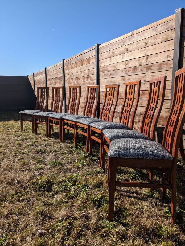 Ensemble de 8 chaises de salon en teck, dossiers hauts et assises zébrées