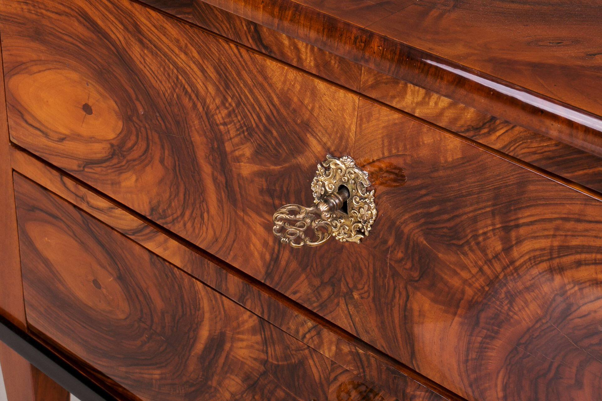 Commode Biedermeier, première moitié du 19ème siècle, Allemagne