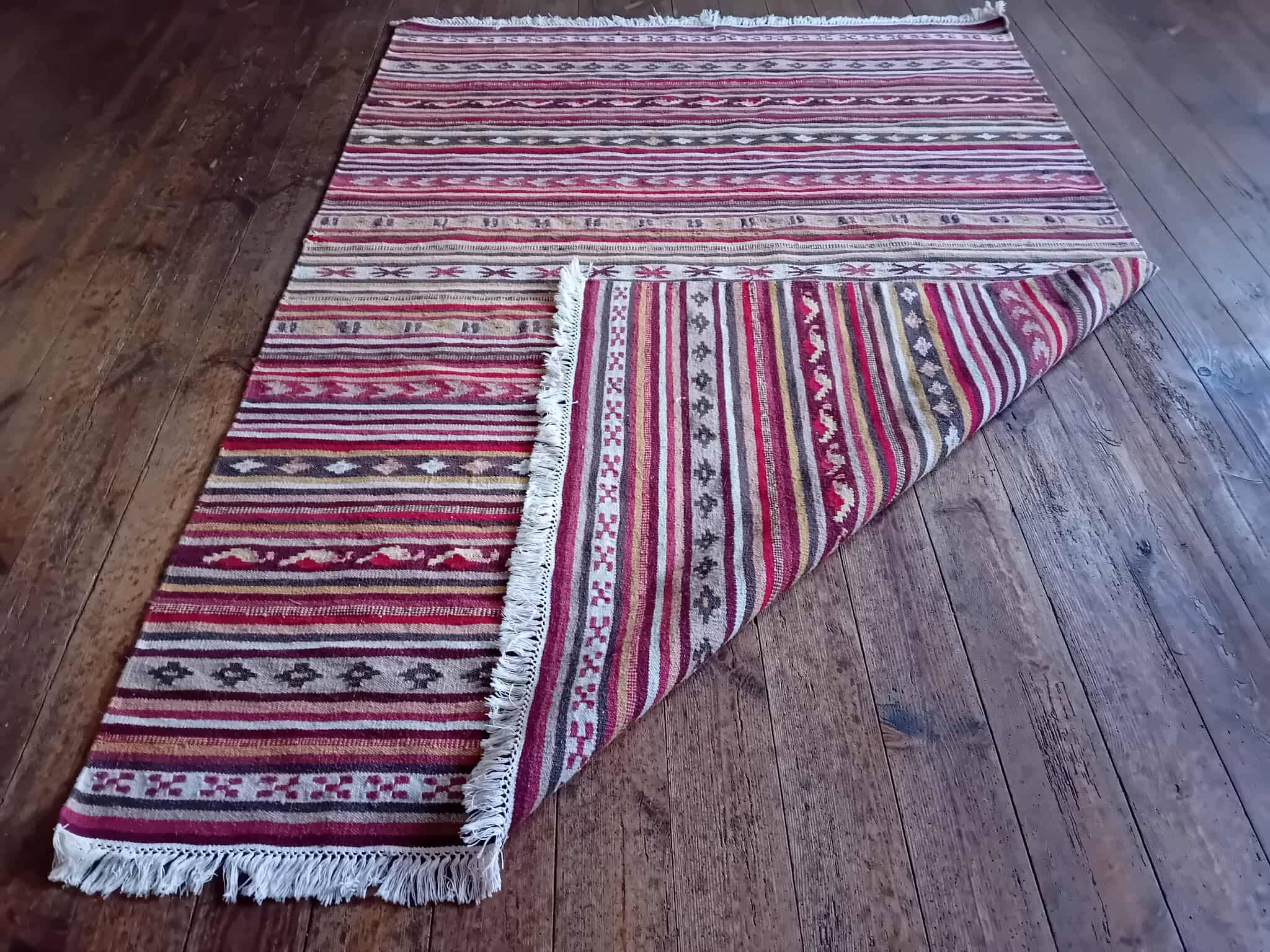 Handmade Indian Kilim 200x142cm