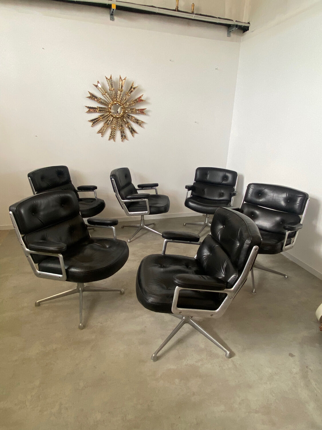 6 fauteuils en cuir Lobby Chair design Ray et Charles Eames, Hermann Miller