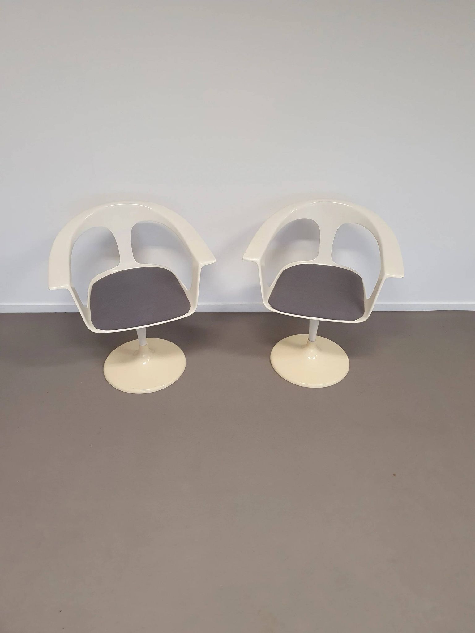 2 x Lusch Tulip Chair, rare, 1972, white design, vintage Colani design