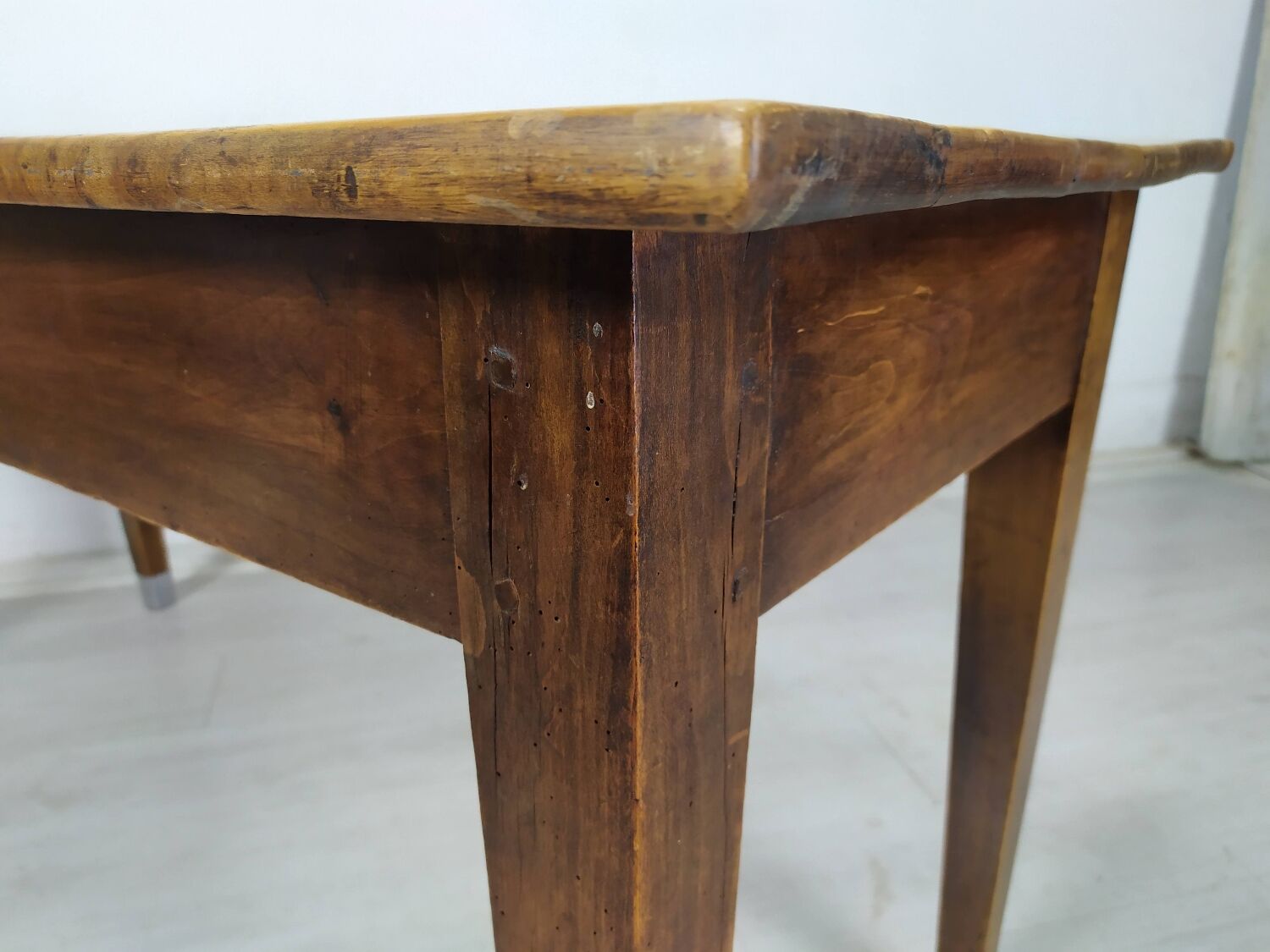 Table de ferme bistrot