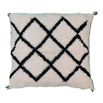 Berber cushion with black diamonds