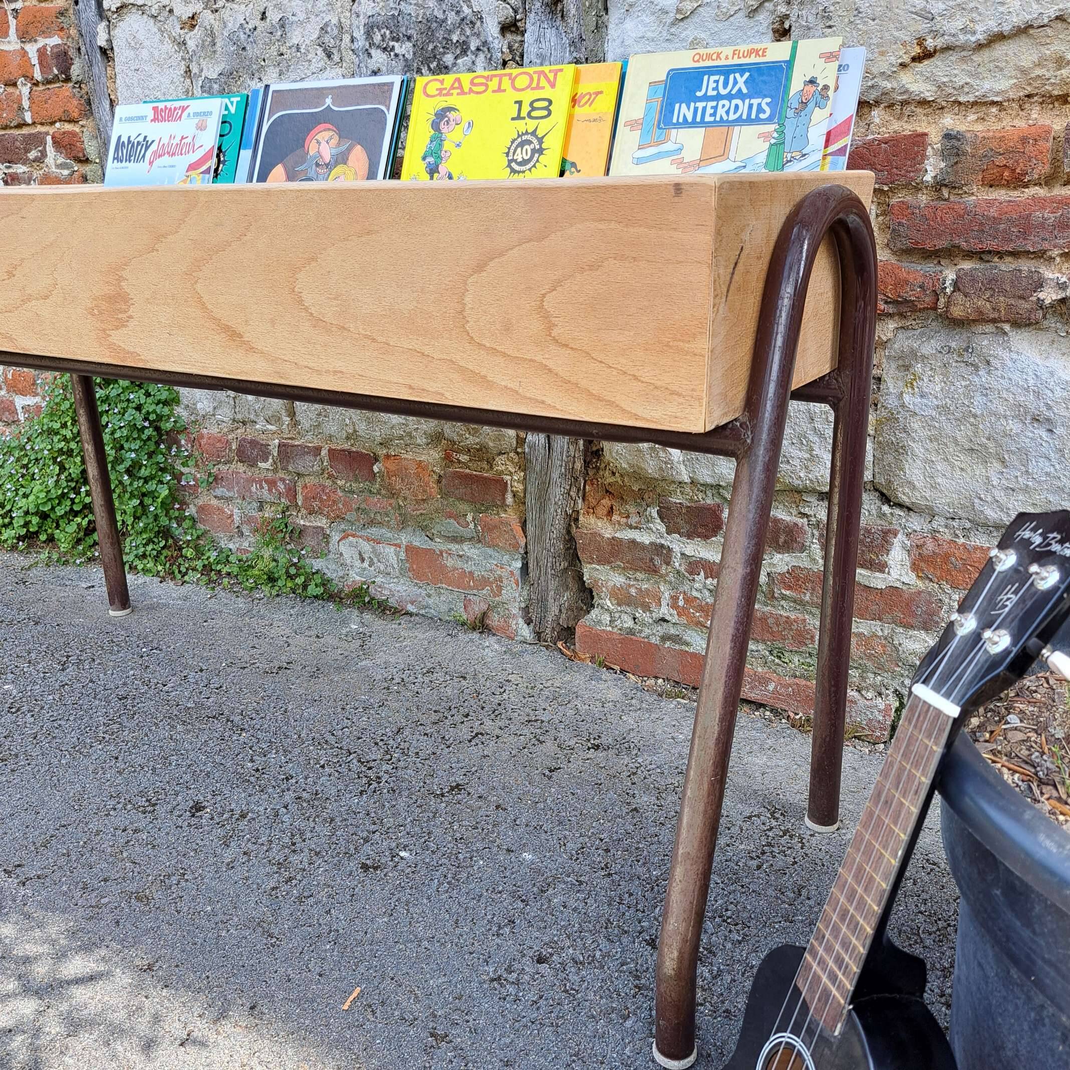 Bac à bd et livres