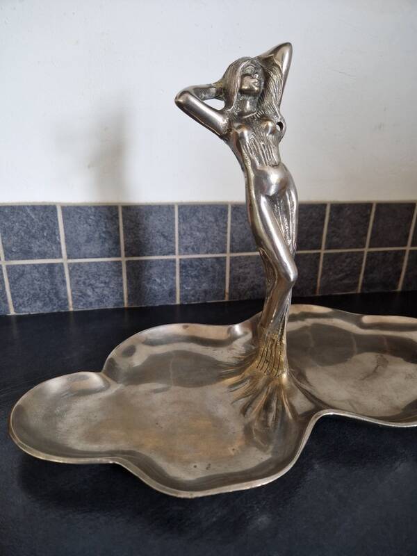 Display stand, cup, pocket tray in silver-plated bronze - Art Nouveau period