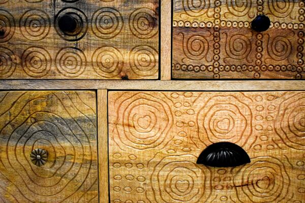 Commode en bois de manguier