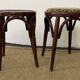 Paire de tabourets bas en bois courbé style "Thonet" vintage