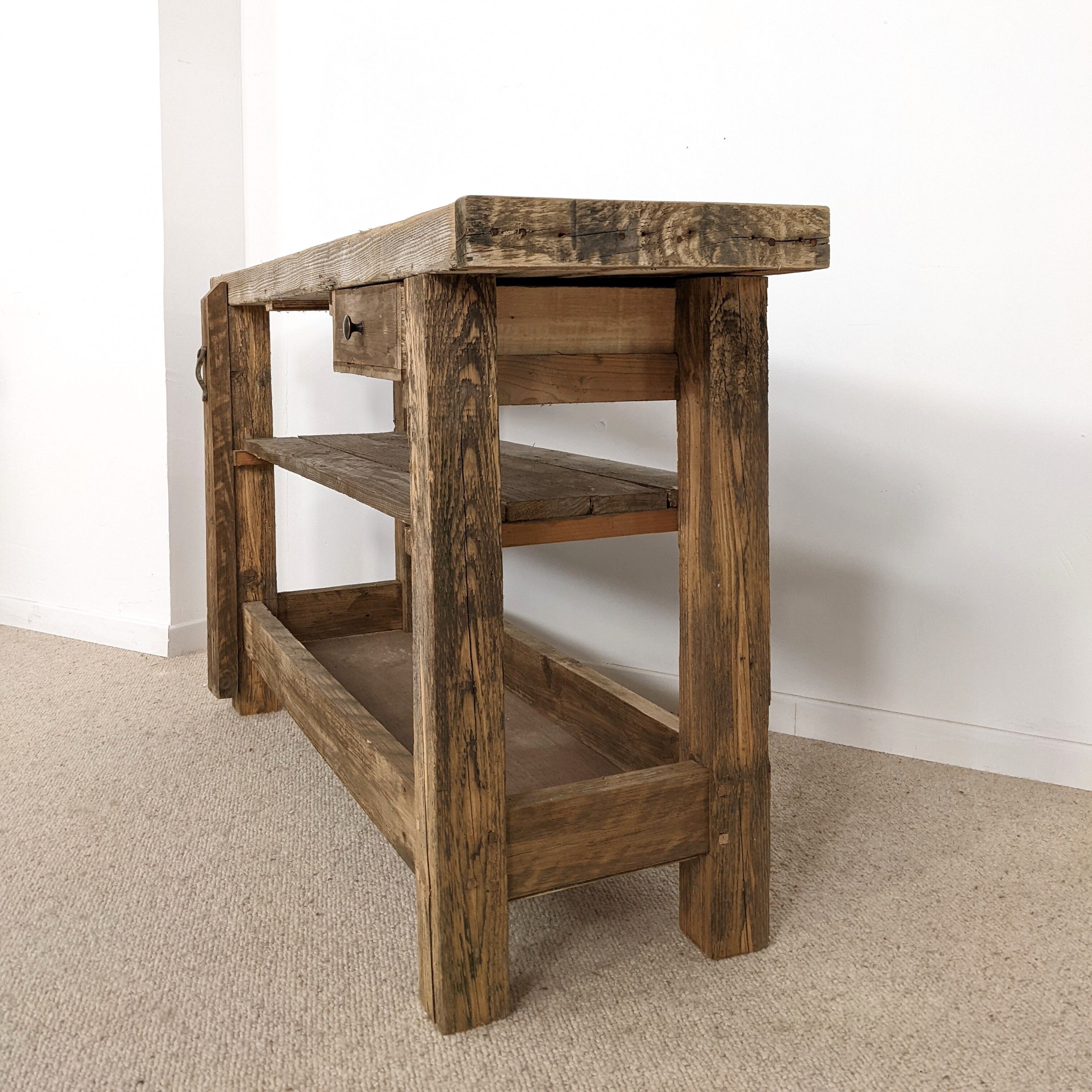 Old Established - 1044