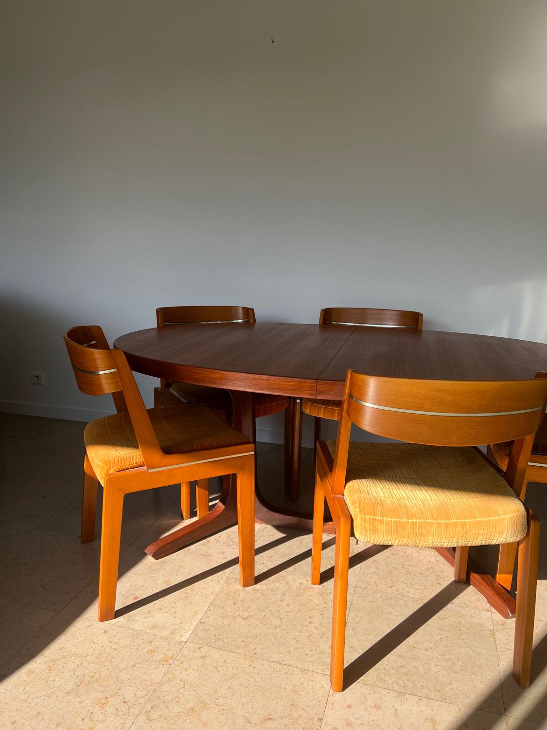 Set of 5 scandinavian chairs vintage teak and orange 70s