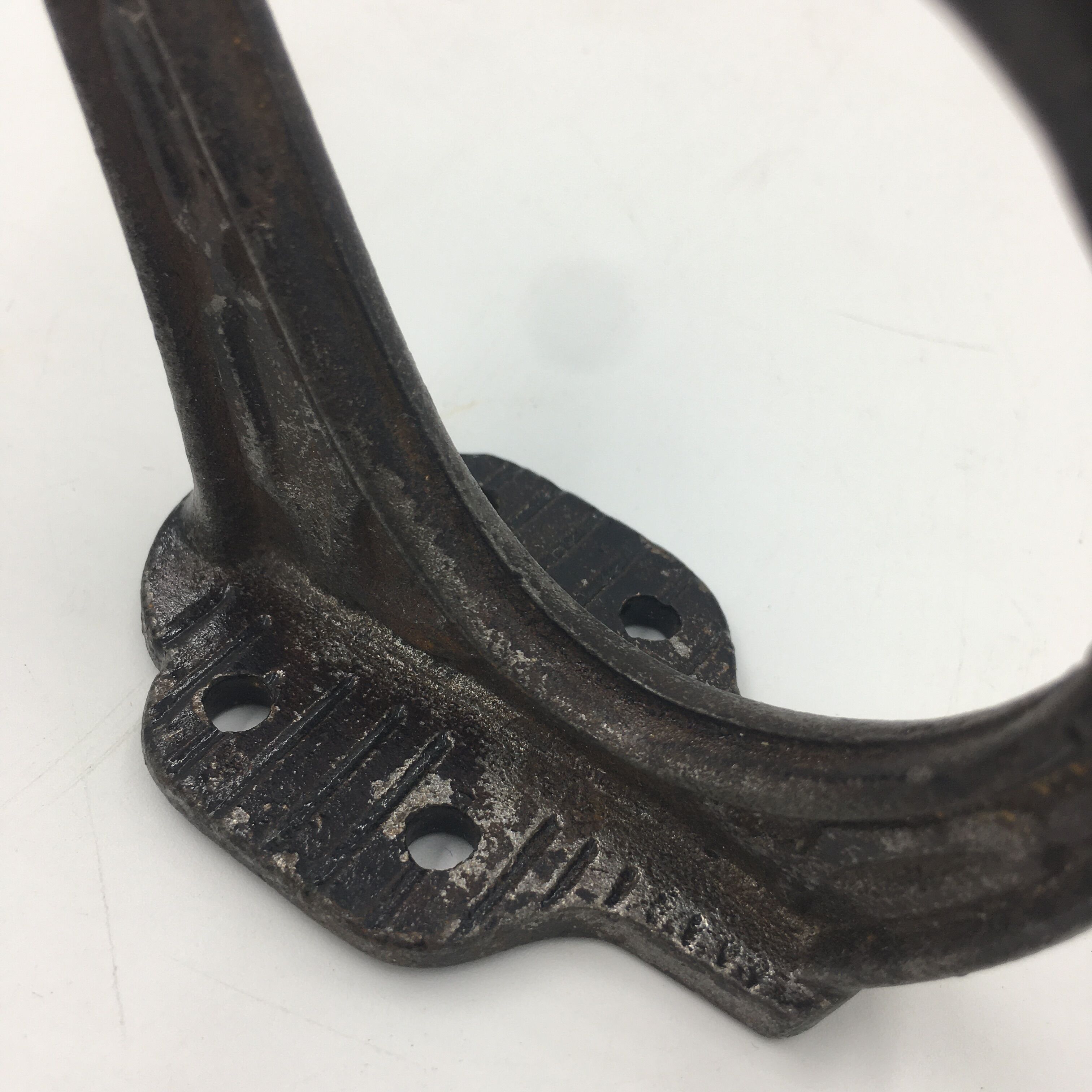 Set of 5 cast iron hooks early 20th