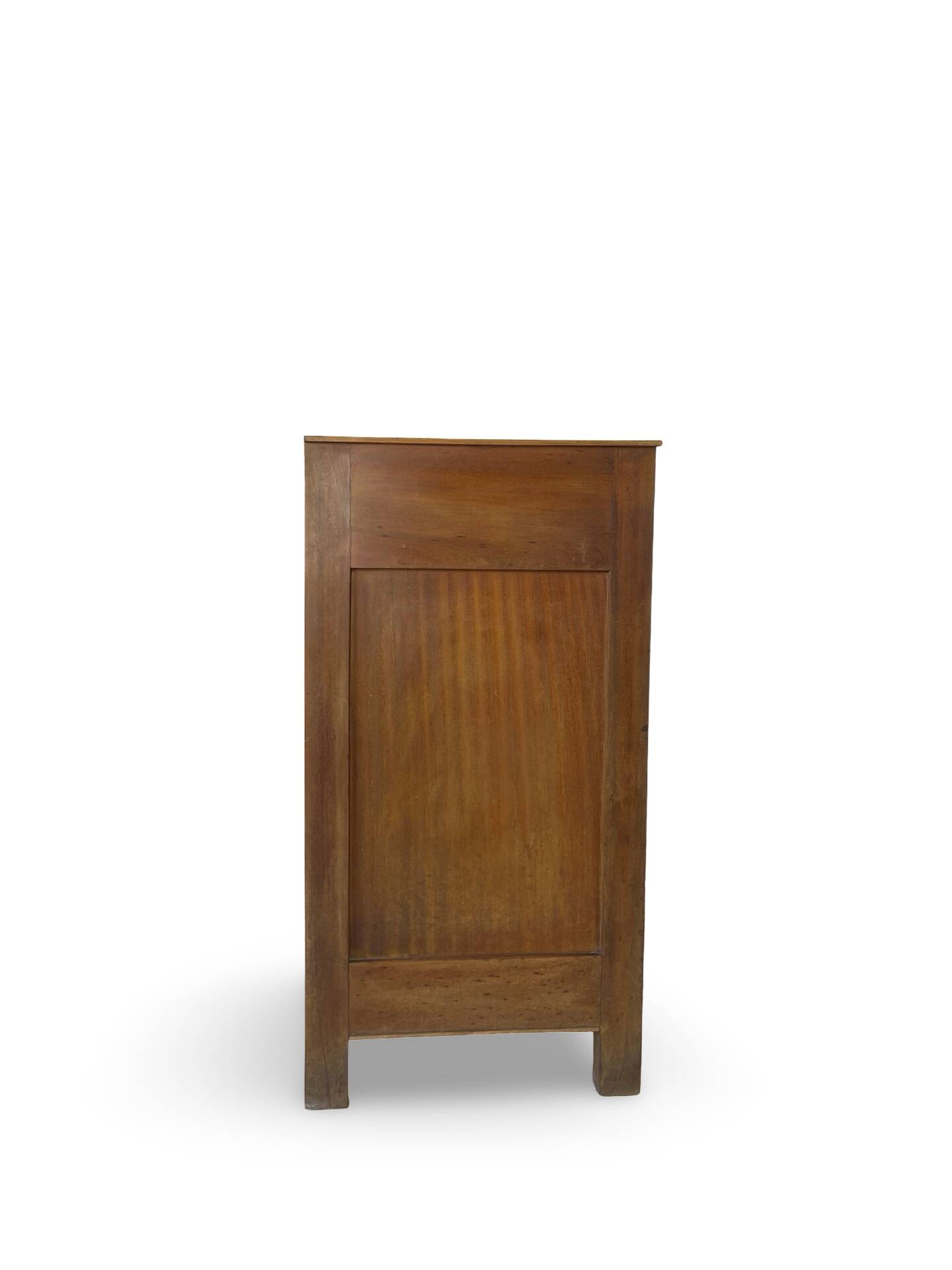 Commode de style Art Déco en bois de cerisier et noyer.