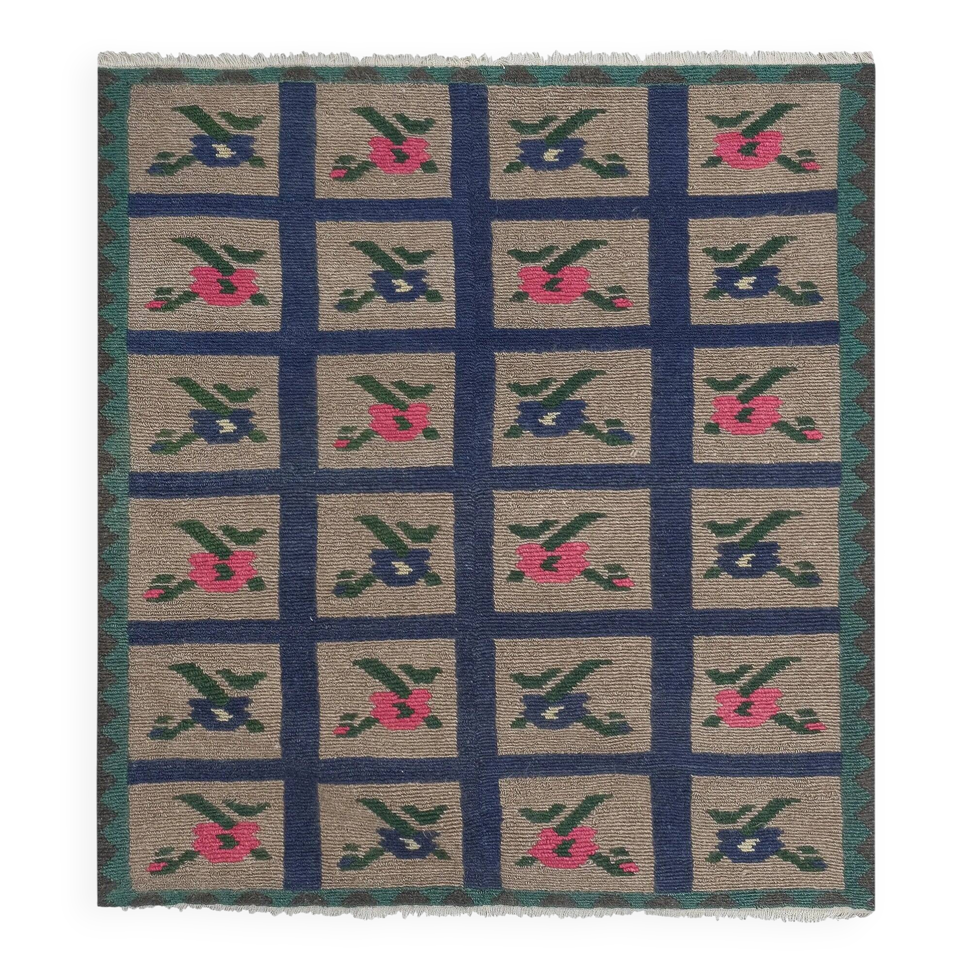 Vintage Turkish handmade rug 110x132 cm