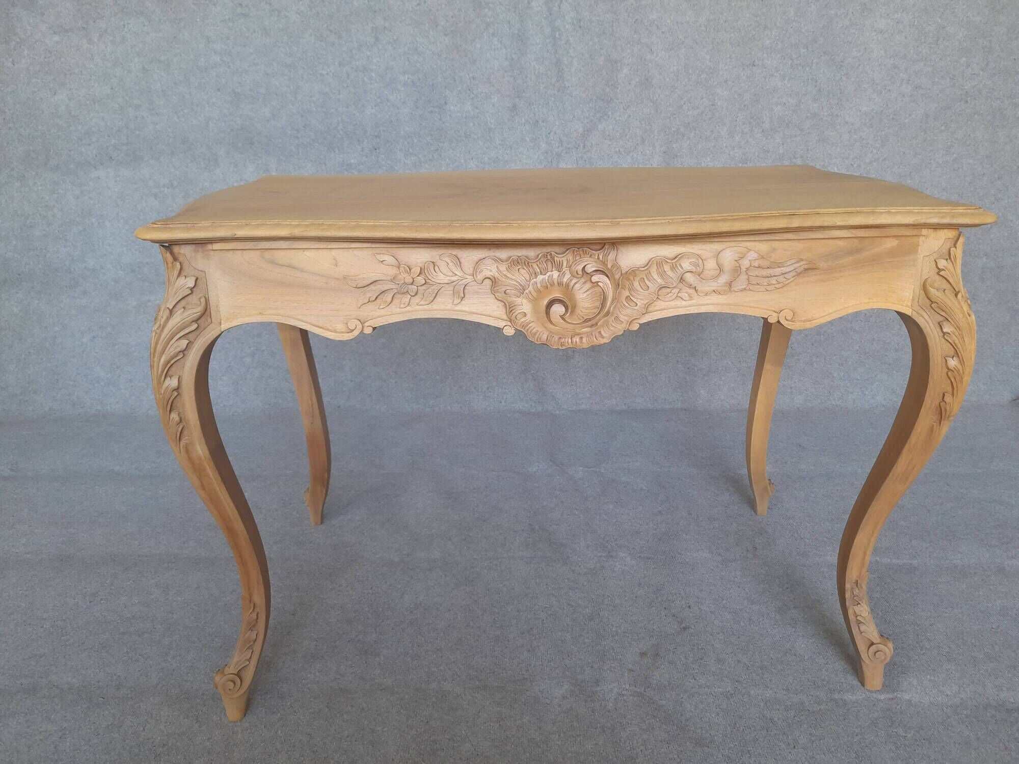 Louis XV table from the year 1900.