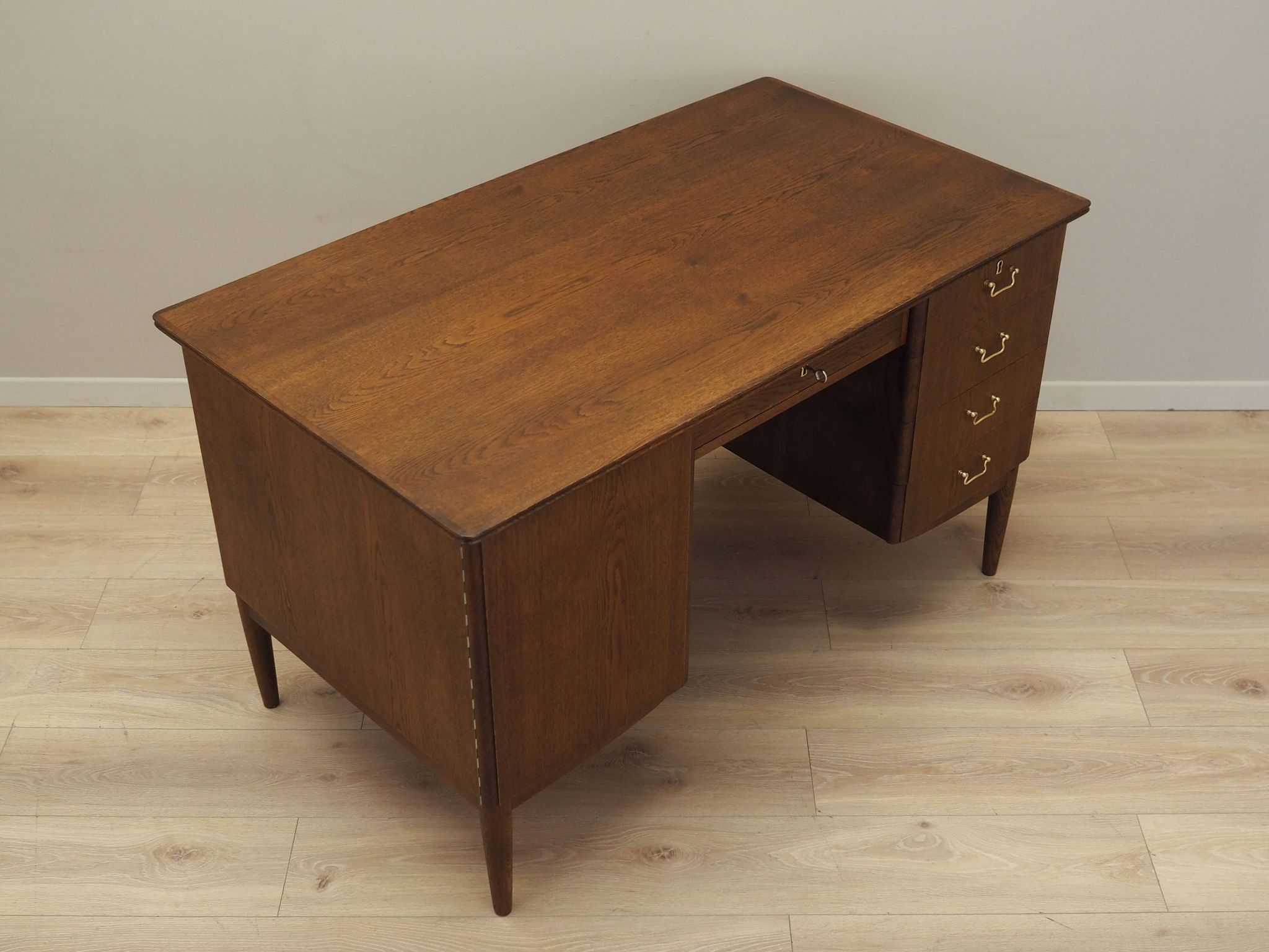 Oak desk, Danish design, 1970s, production: Denmark