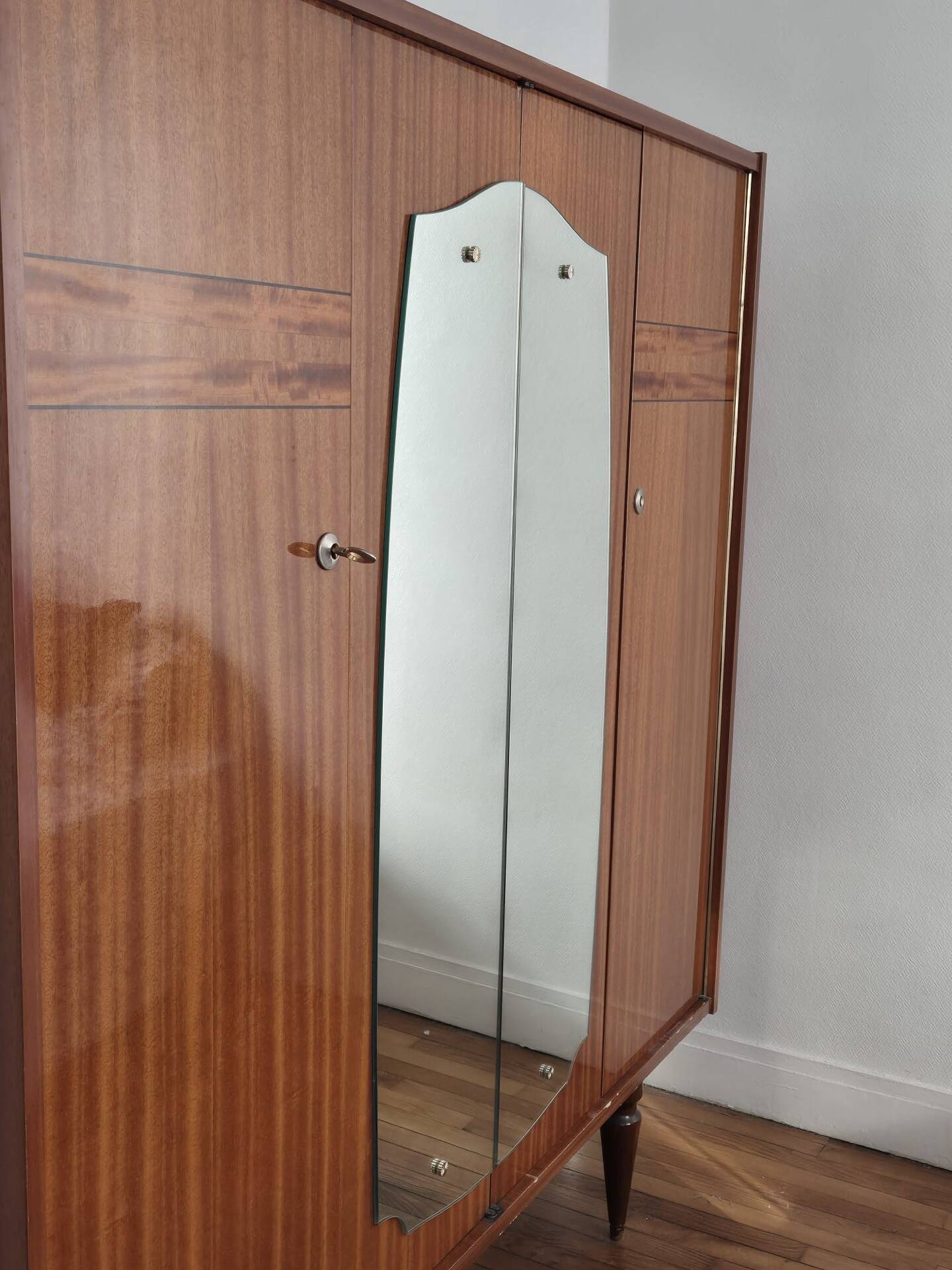 Armoire